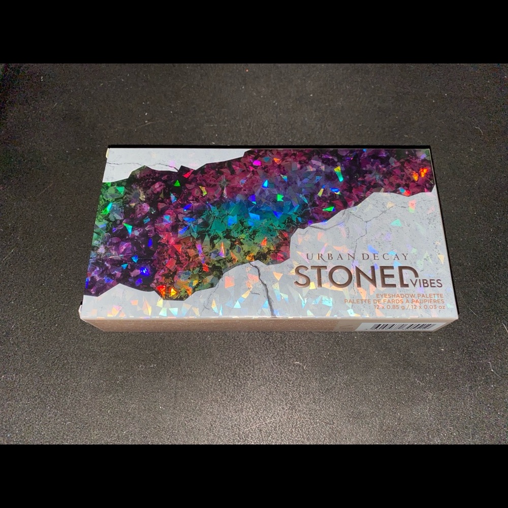 Urban Decay Stoned Vibes Eyeshadow Palette